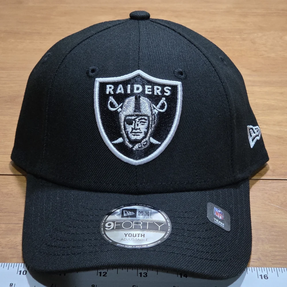 New Era Las Vegas Raiders 9FORTY Youth Adjustable Team cap in black - Picture 1 of 8